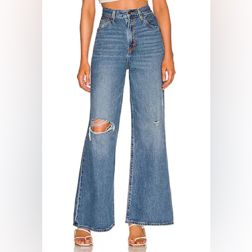 Levi’s High Loose Flare Jean